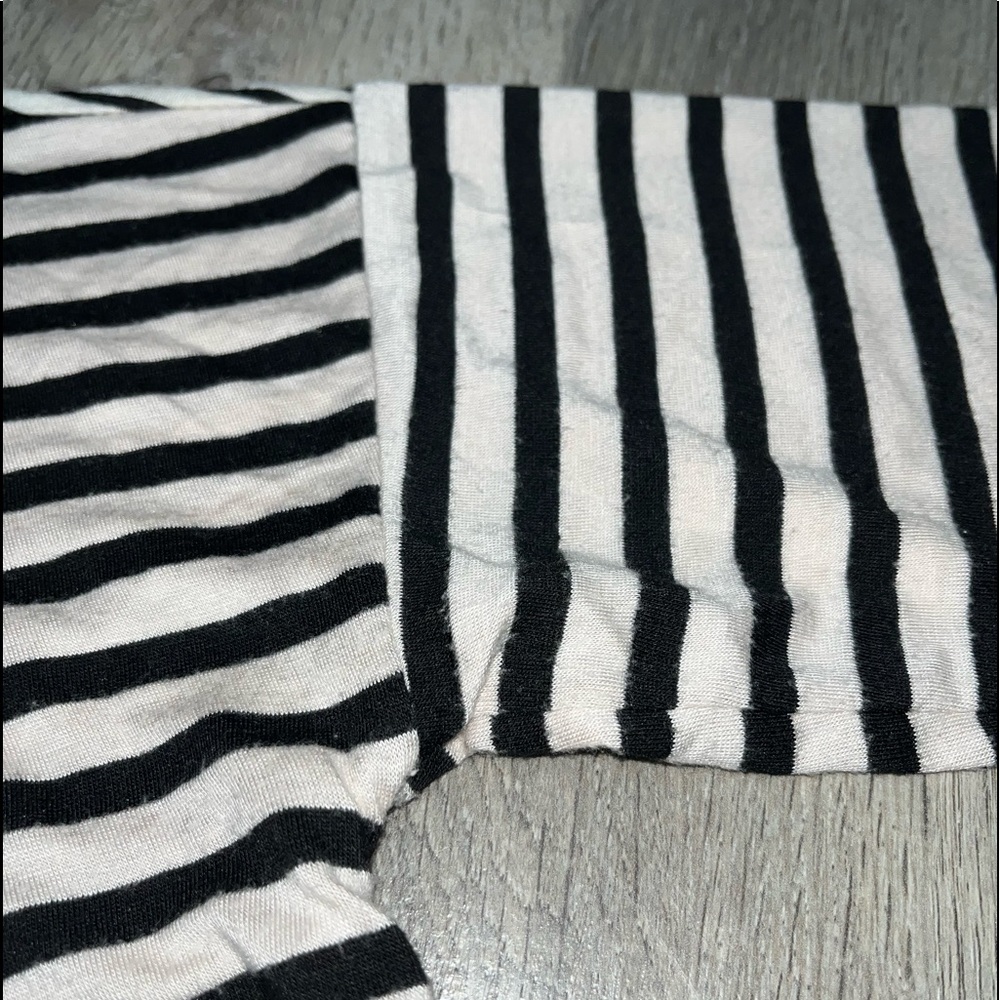 Sparkle & Fade Striped Elbow Sleeve Shirt Small Black Cream - Picture 13 of 13